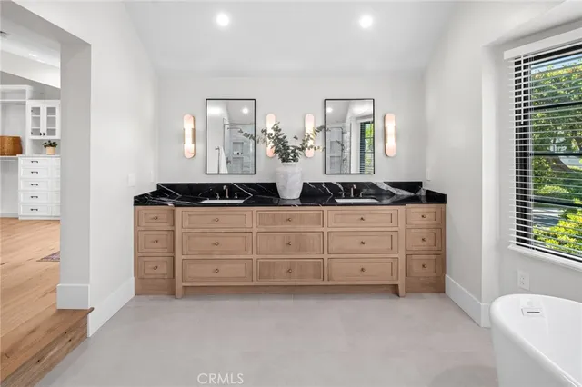 $8,199,000 | 1963 Port Edward Place, Newport Beach, CA 92660