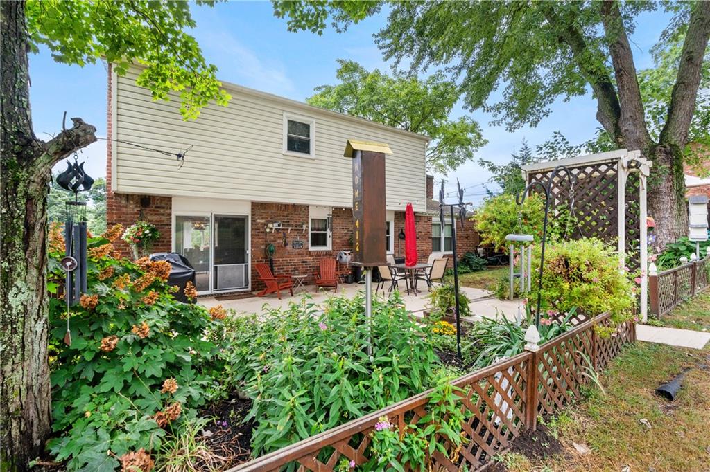 176 North Jamestown Road Coraopolis, PA 15108 - Photo 11 of 44 Gallery Image 11