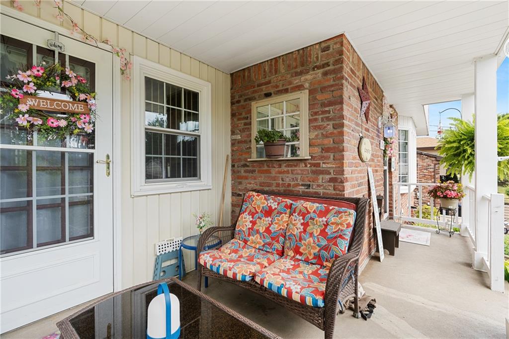 176 North Jamestown Road Coraopolis, PA 15108 - Photo 14 of 44 Front Porch