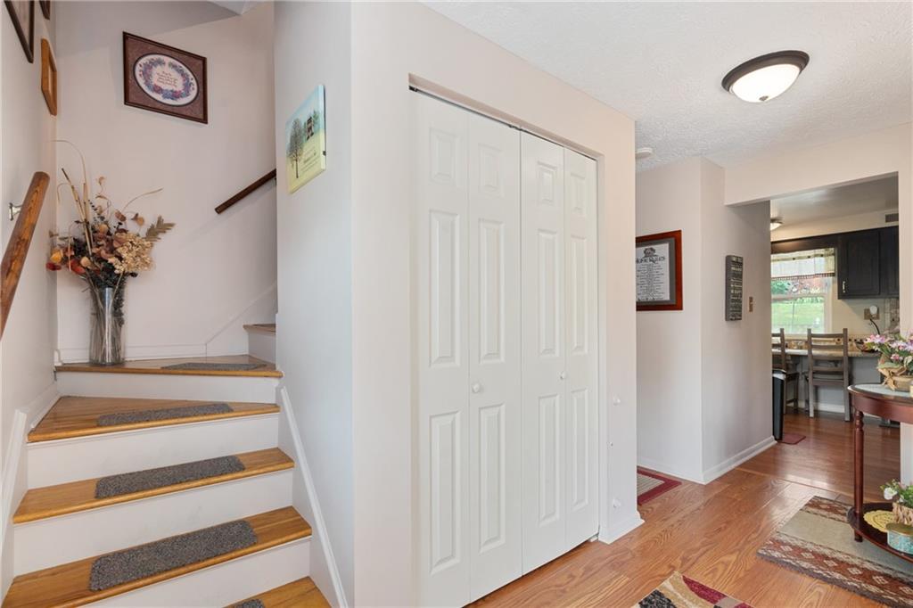 176 North Jamestown Road Coraopolis, PA 15108 - Photo 15 of 44 Gallery Image 15