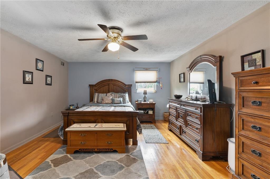 176 North Jamestown Road Coraopolis, PA 15108 - Photo 28 of 44 Primary suite with hardwood floors