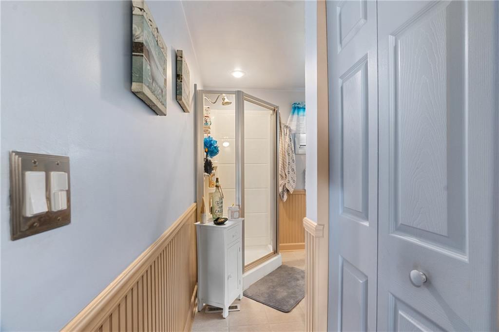 176 North Jamestown Road Coraopolis, PA 15108 - Photo 31 of 44 Walk-in closet and full bathroom