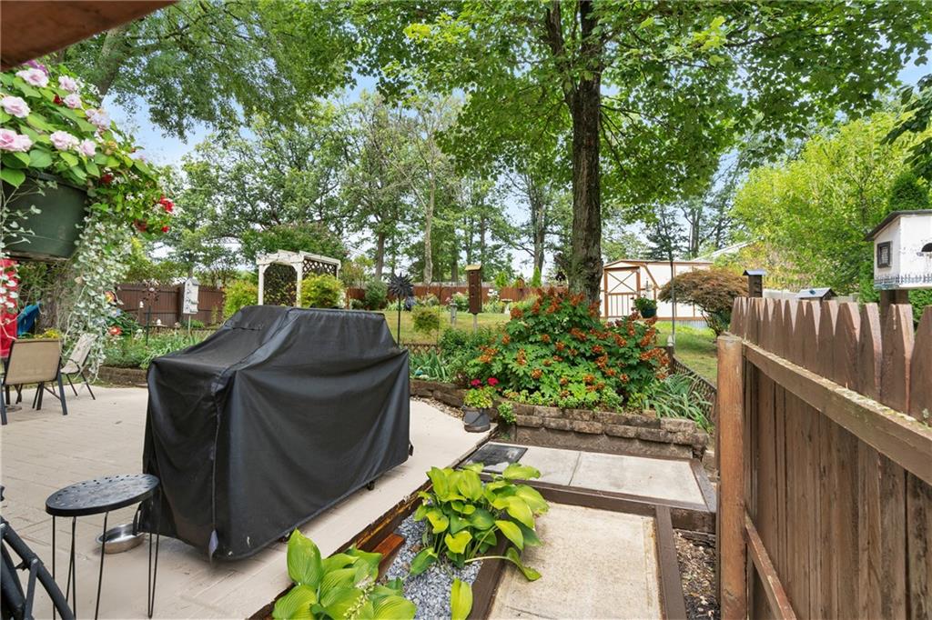 176 North Jamestown Road Coraopolis, PA 15108 - Photo 7 of 44 Gallery Image 7