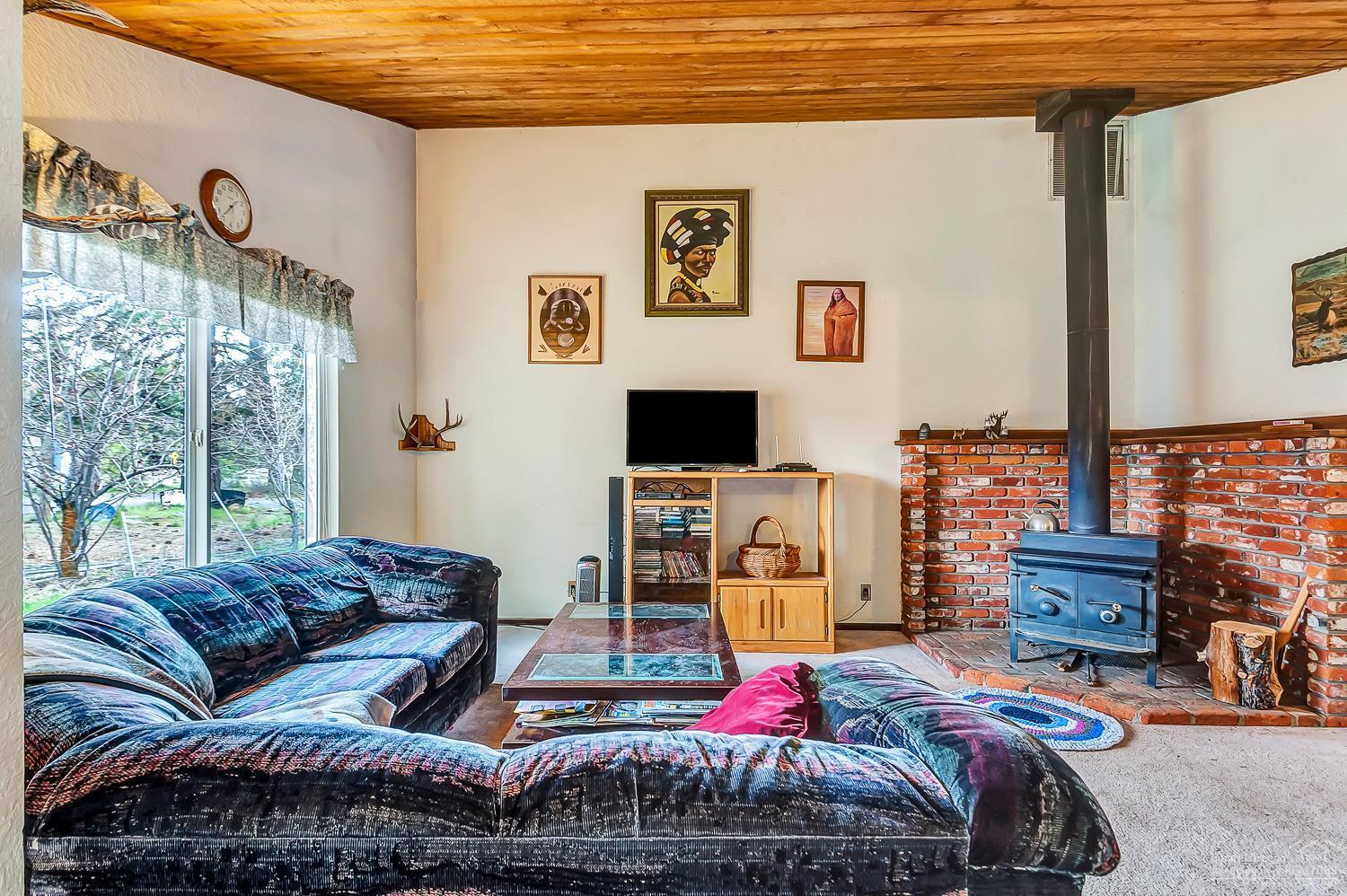 19451 Baker Road Bend, OR 97702 - Photo 6 of 25 Gallery Image 6