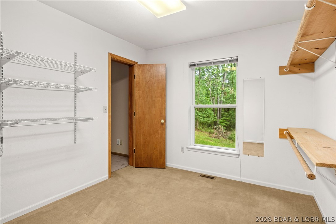 122 Hicks Drive Eldon, MO 65026 - Photo 21 of 51 Master suite walk in closet