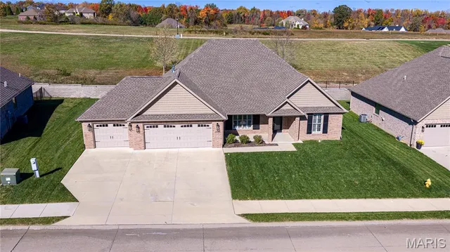 $439,000 | 1599 Helmsdale Drive, Cape Girardeau, MO 63701