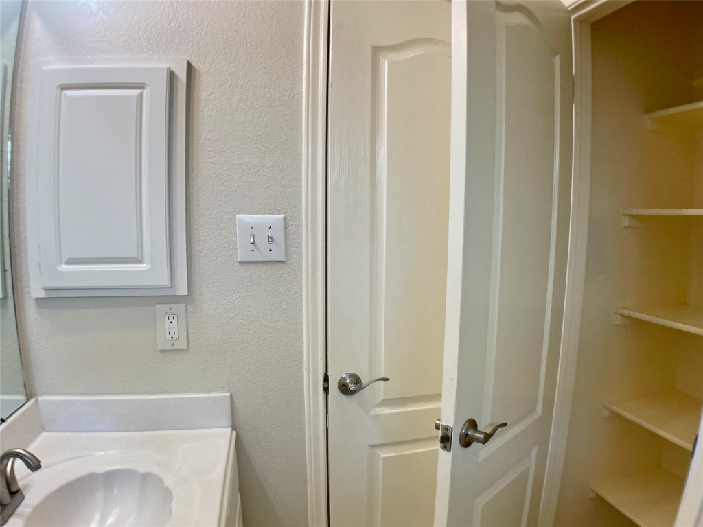 4409 South Summercrest Loop Round Rock, TX 78681 - Photo 20 of 25