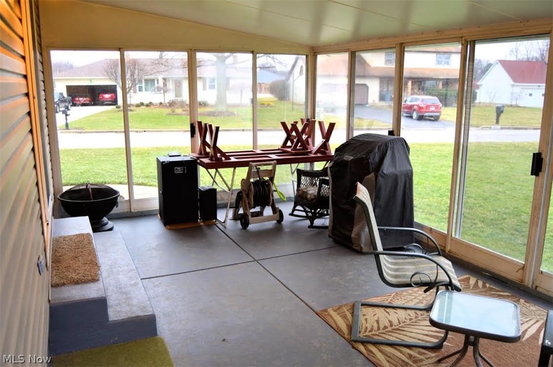 1251 Shields Road Youngstown, OH 44511 - Photo 18 of 24 Screened in Porch off Family Room. Perfect for Dining Outdoors.