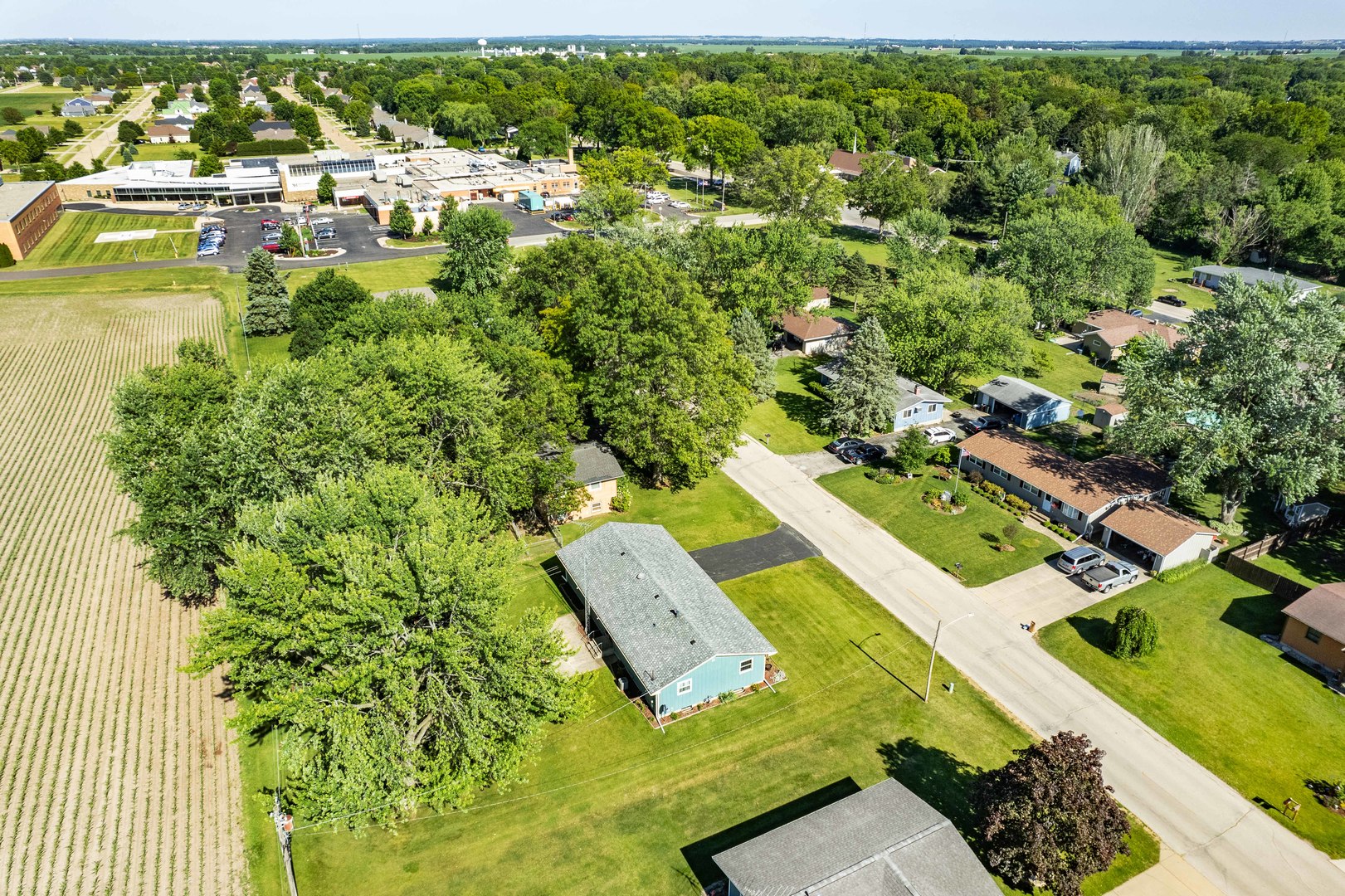 117 West Knights Road Sandwich, IL 60548 - Photo 19 of 26 Gallery Image 19