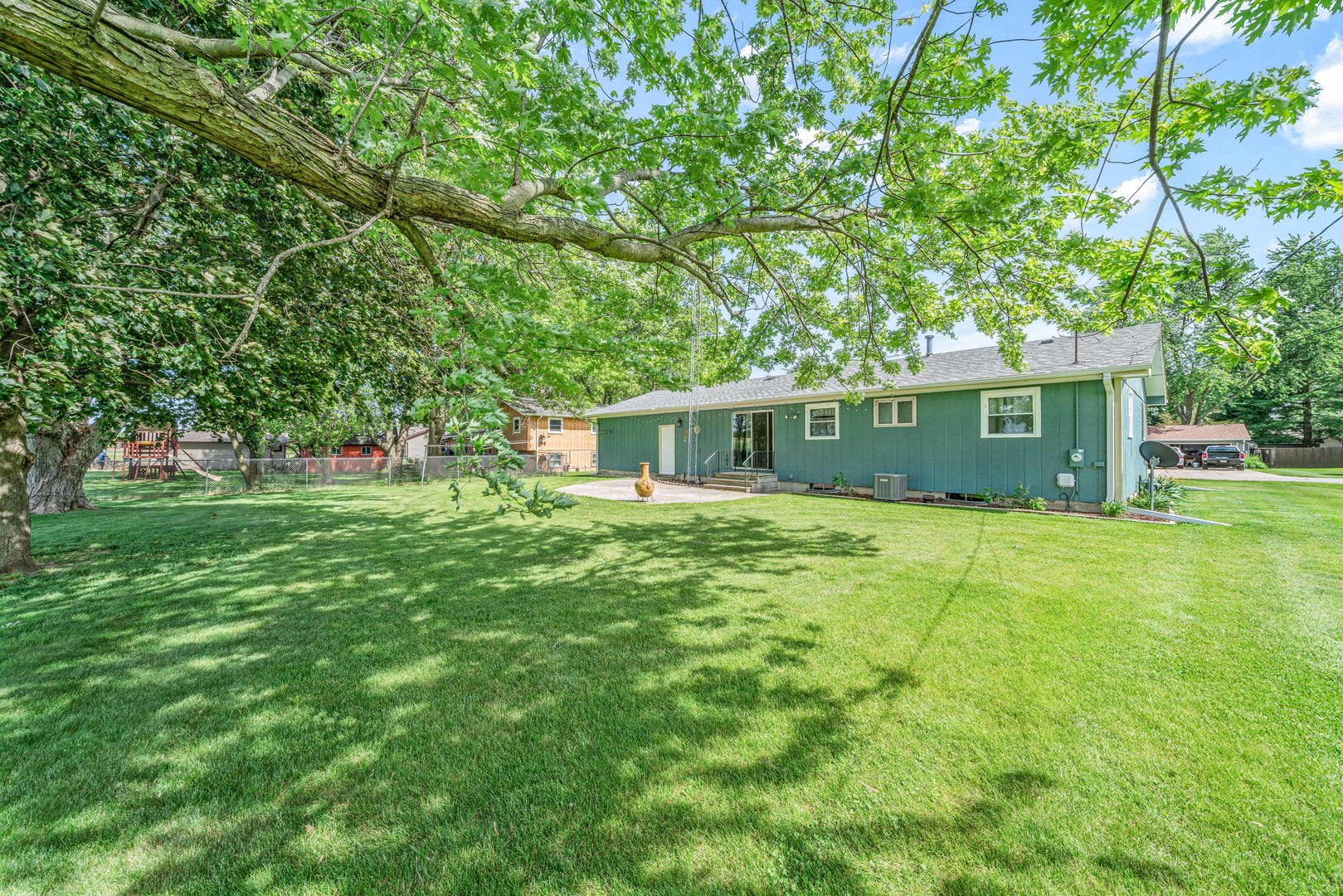 117 West Knights Road Sandwich, IL 60548 - Photo 23 of 26 Gallery Image 23