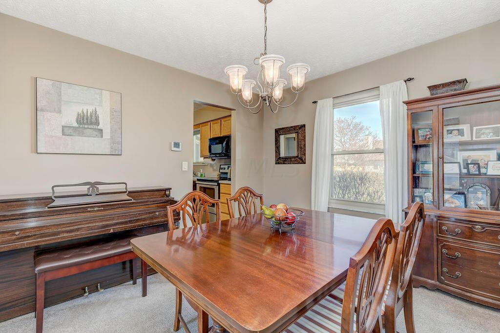 436 Barrington Ridge Pataskala, OH 43062 - Photo 10 of 62 Gallery Image 10