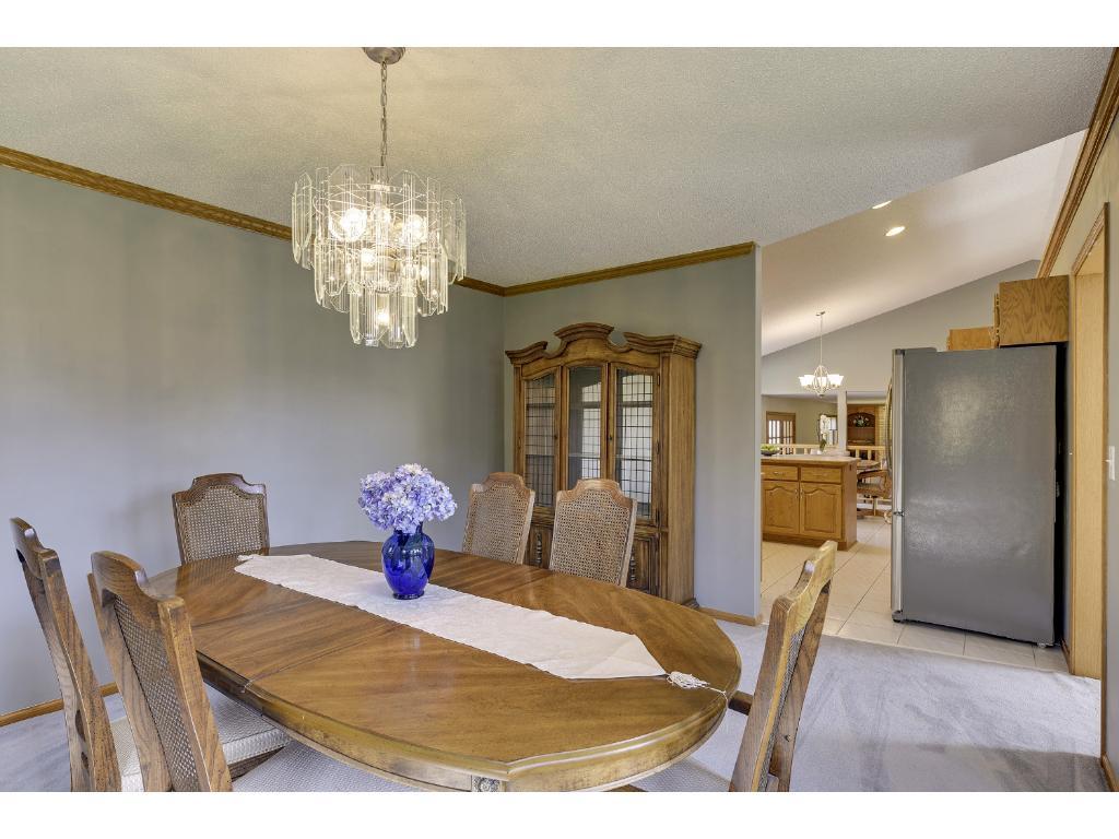 8436 Quail Hill Road Maple Grove, MN 55311 - Photo 7 of 24 Gallery Image 7