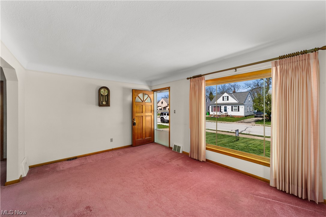 29316 Barjode Road Willowick, OH 44095 - Photo 5 of 35 Gallery Image 5