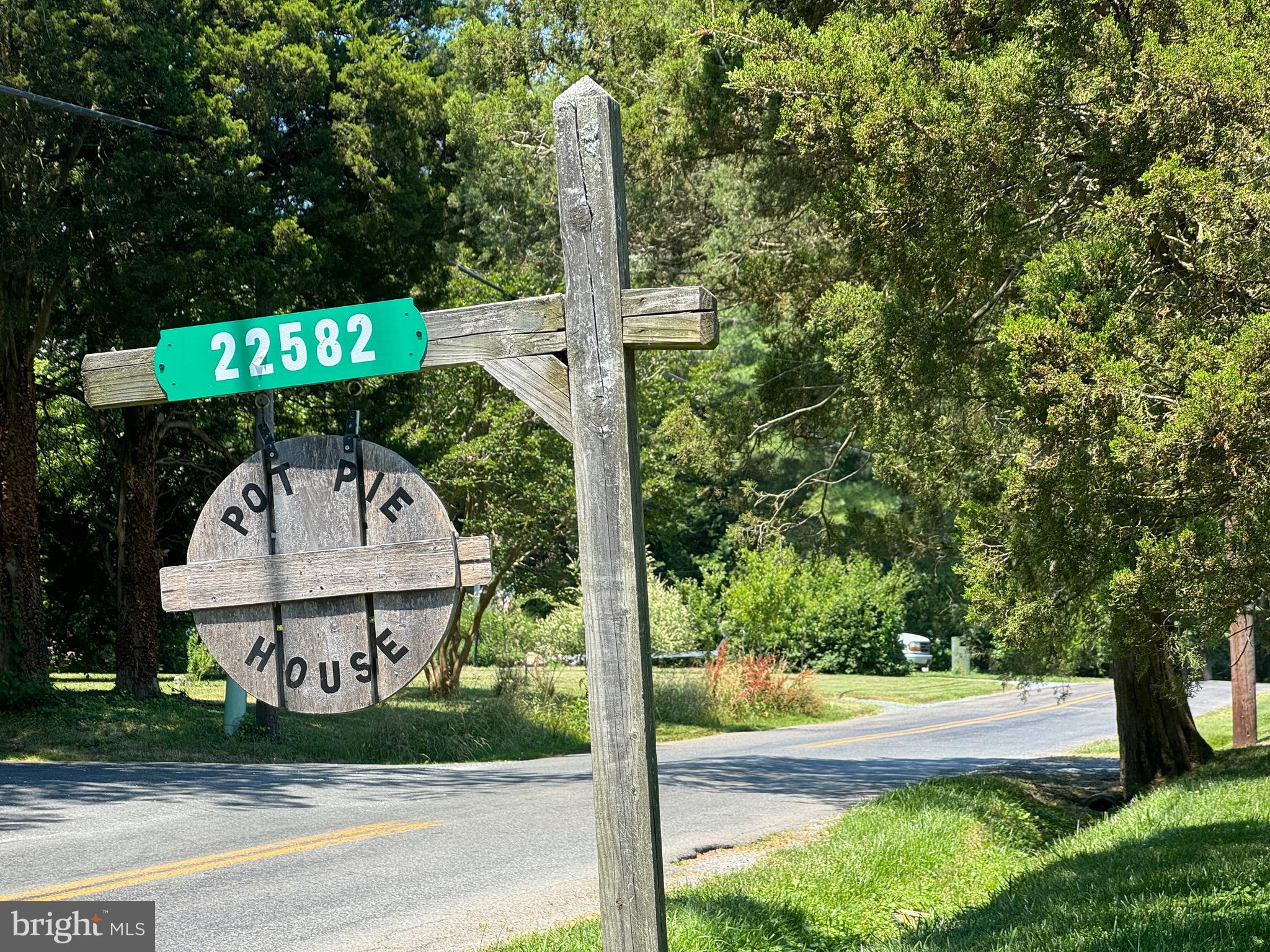 22582 Pot Pie Road Wittman, MD 21676 - Photo 16 of 64 Hello