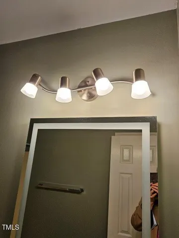 $1,990 | 712 Matney Lane, Apex, NC 27502