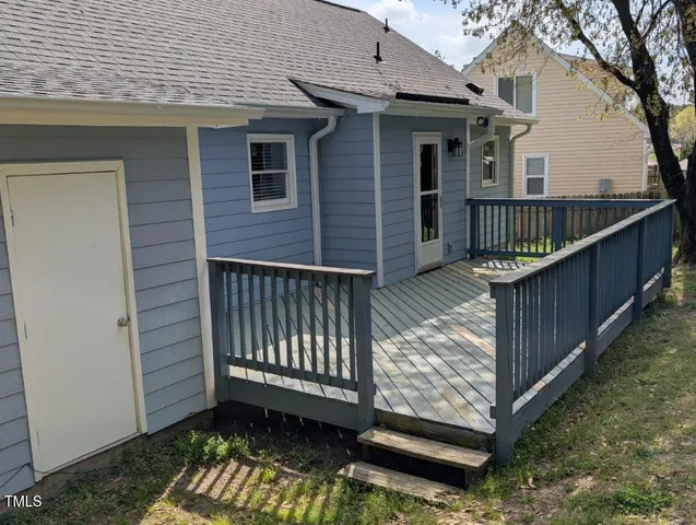 $1,990 | 712 Matney Lane, Apex, NC 27502