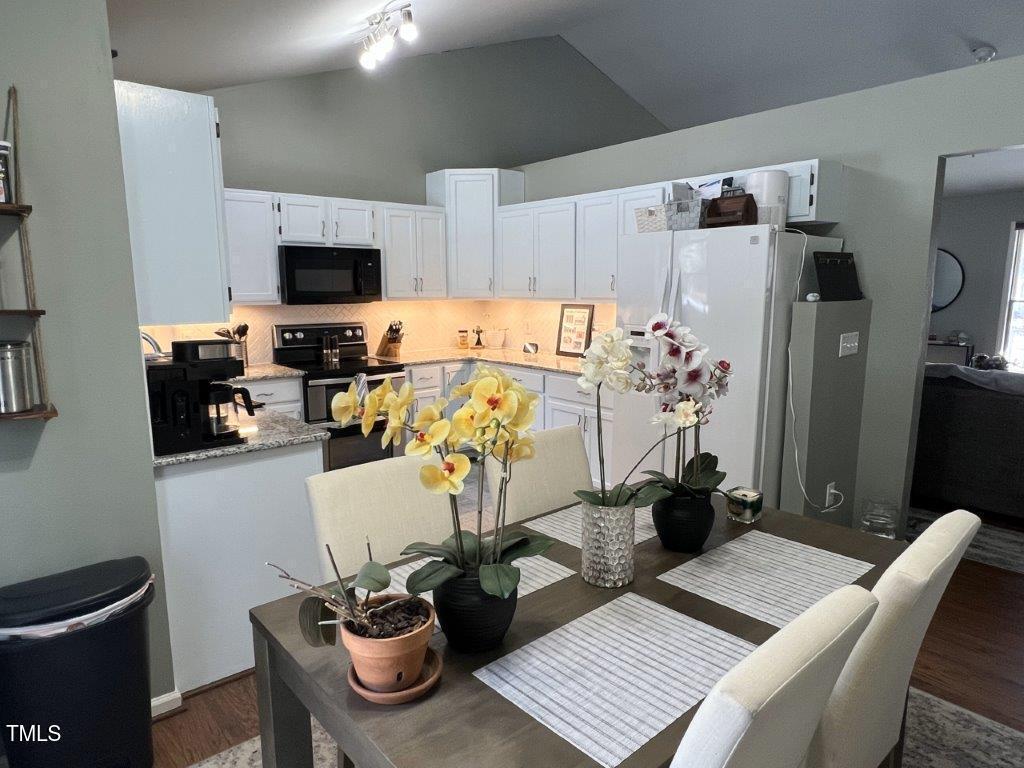 712 Matney Lane Apex, NC 27502 - Photo 5 of 19 Photo #5