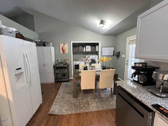 $1,990 | 712 Matney Lane, Apex, NC 27502