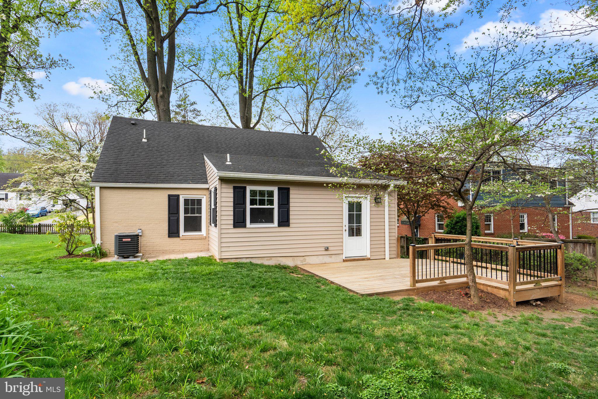 10425 Edgewood Avenue Silver Spring, MD 20901 - Photo 38 of 42 Gallery Image 38