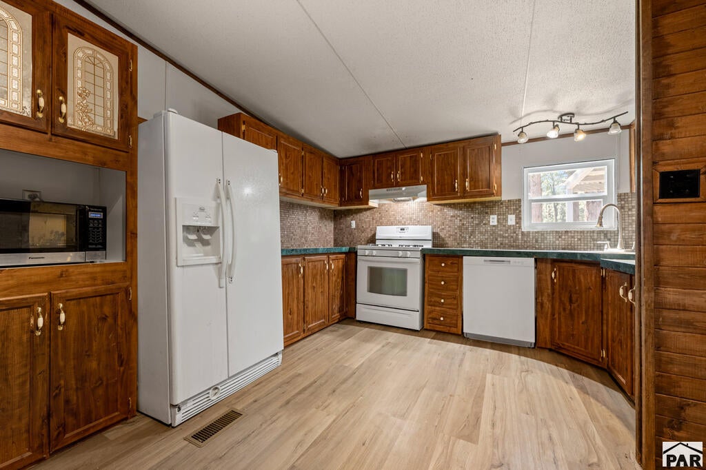 8220 Maple Drive Rye, CO 81069 - Photo 10 of 31 Gallery Image 10