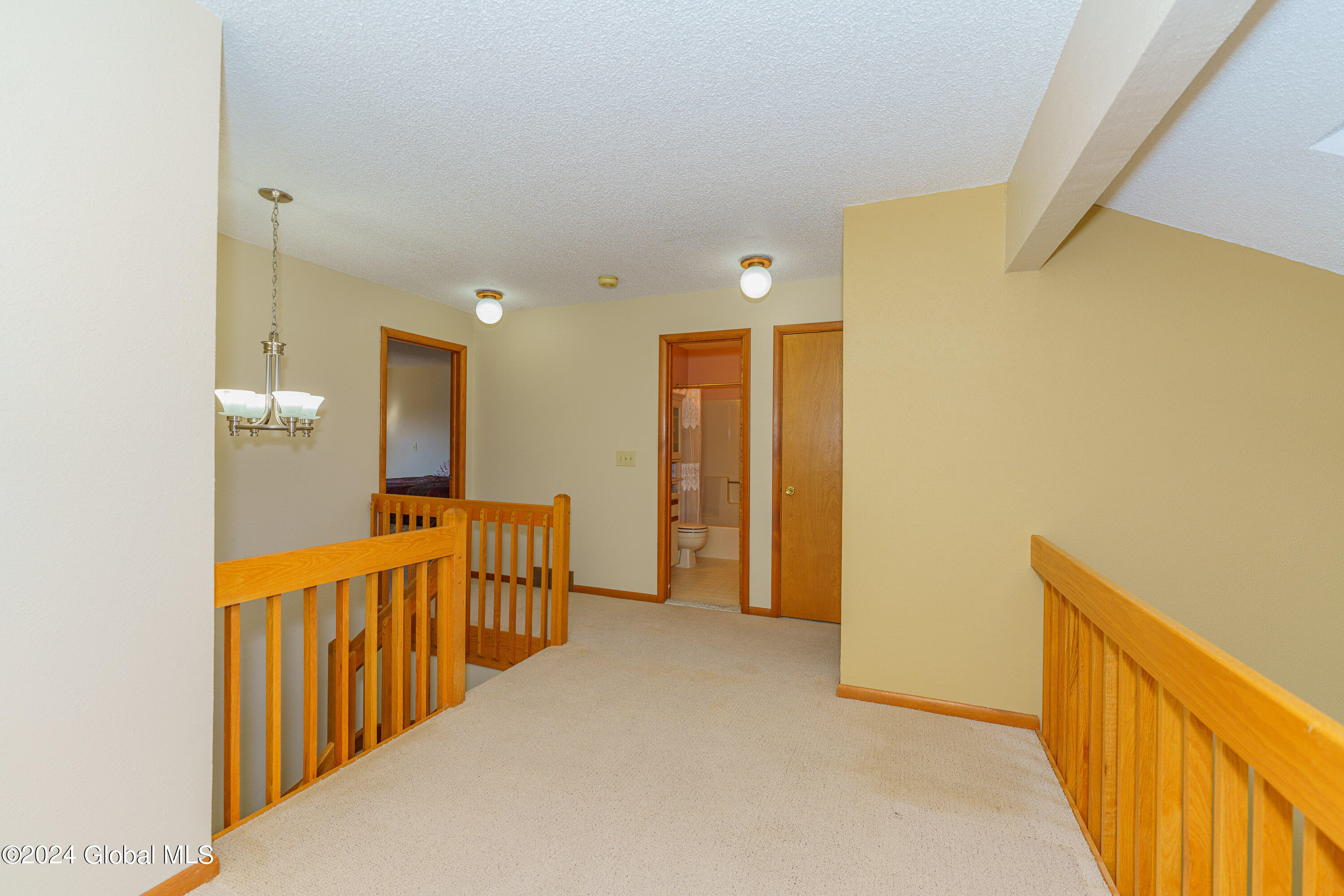 65 Harvard Road Colonie, NY 12189 - Photo 22 of 38 5 Landing 3