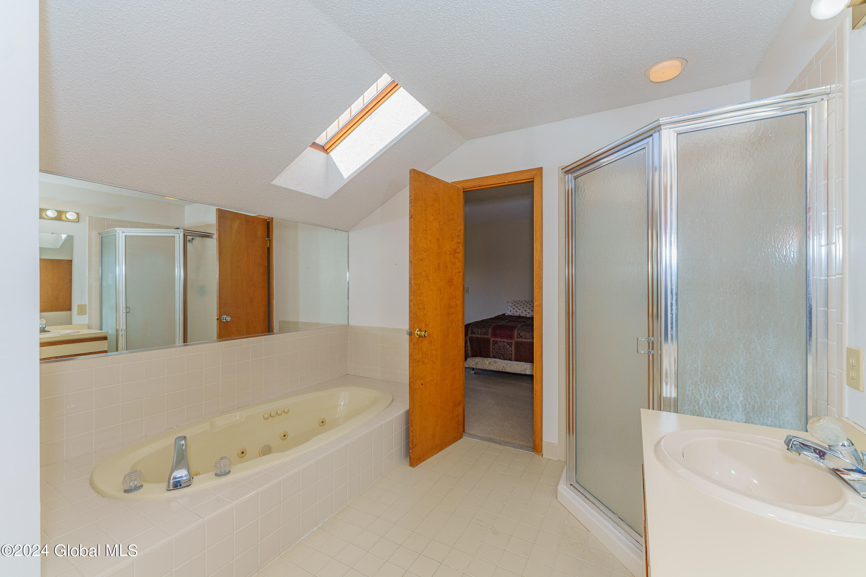 65 Harvard Road Colonie, NY 12189 - Photo 26 of 38 Primary Bath