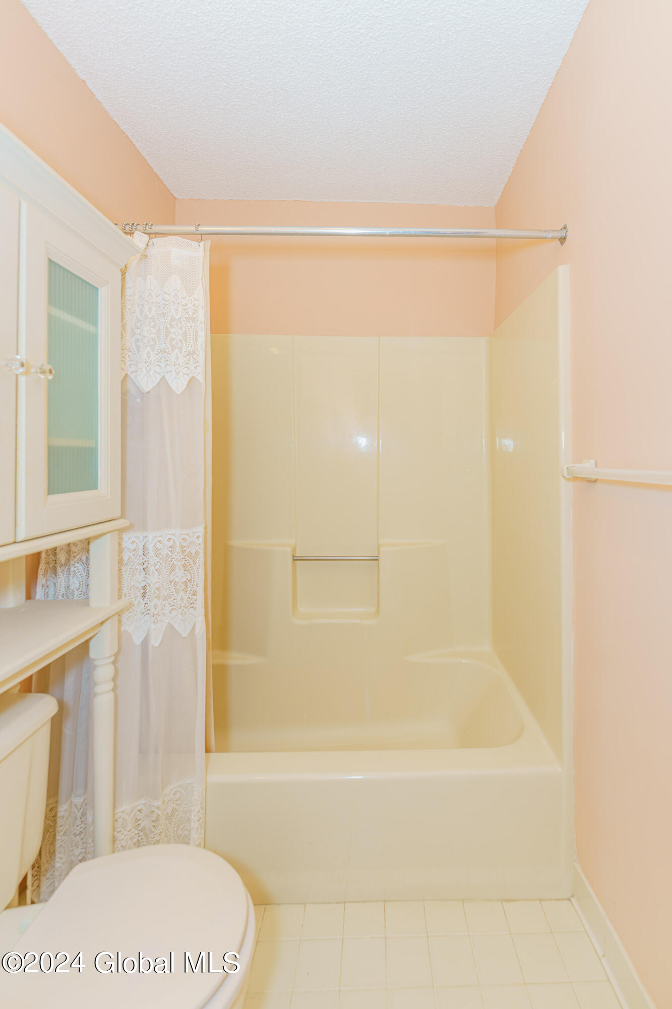 65 Harvard Road Colonie, NY 12189 - Photo 31 of 38 Bathroom 2