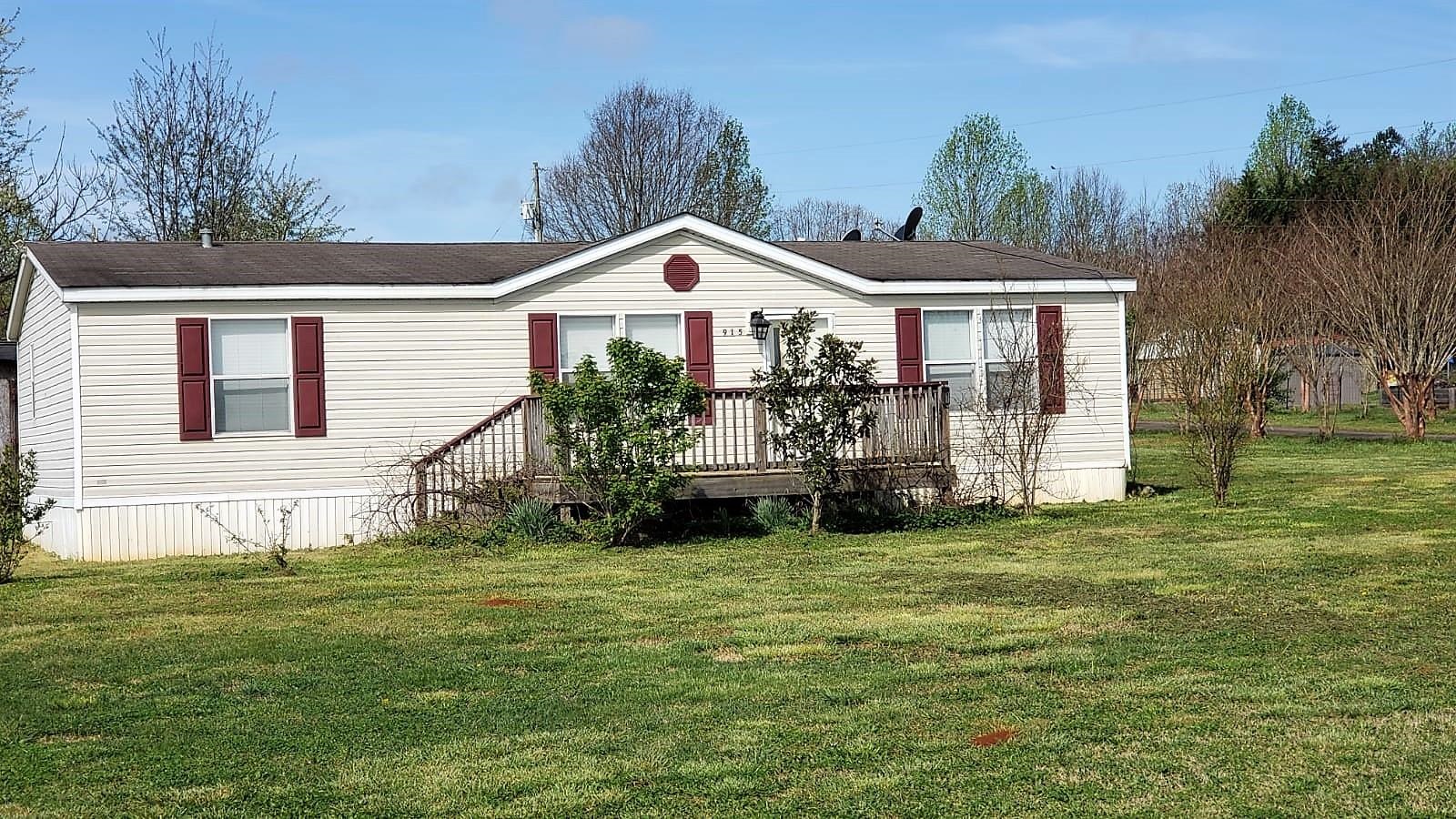 915 State Rd S-42-943 Campobello, SC 29322 - Photo 2 of 33
