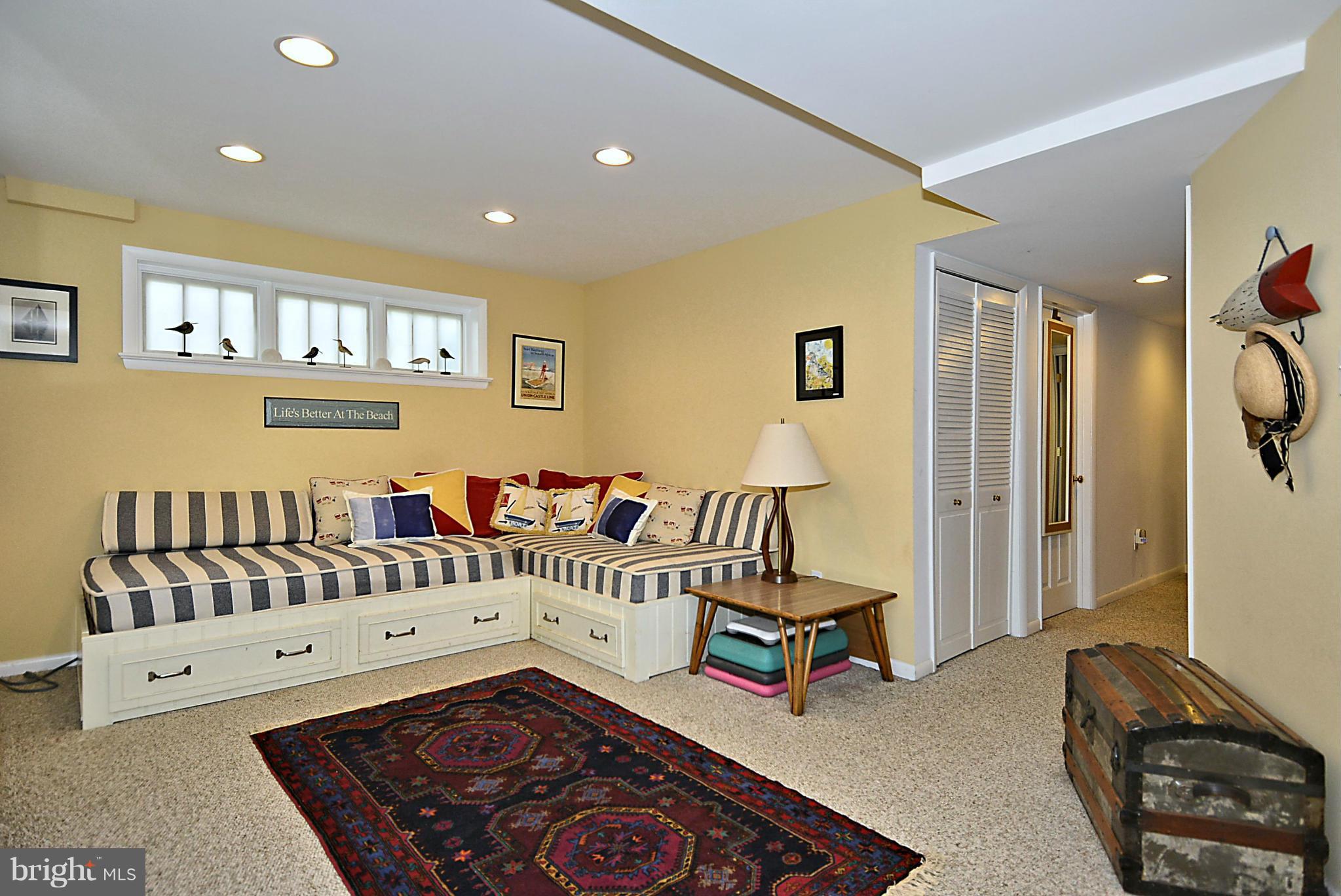 10304 Folk Street Silver Spring, MD 20902 - Photo 17 of 25 Recreation Room