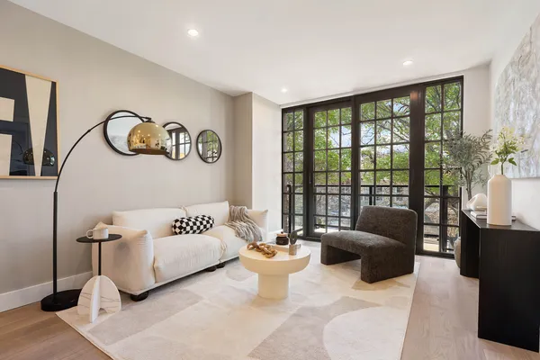 $750,000 | 25-23 Newtown Avenue, Unit 3D | Astoria