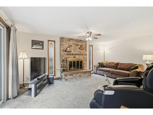 $599,000 | 7935 Southwest Carol Glen Place, Beaverton, OR 97007