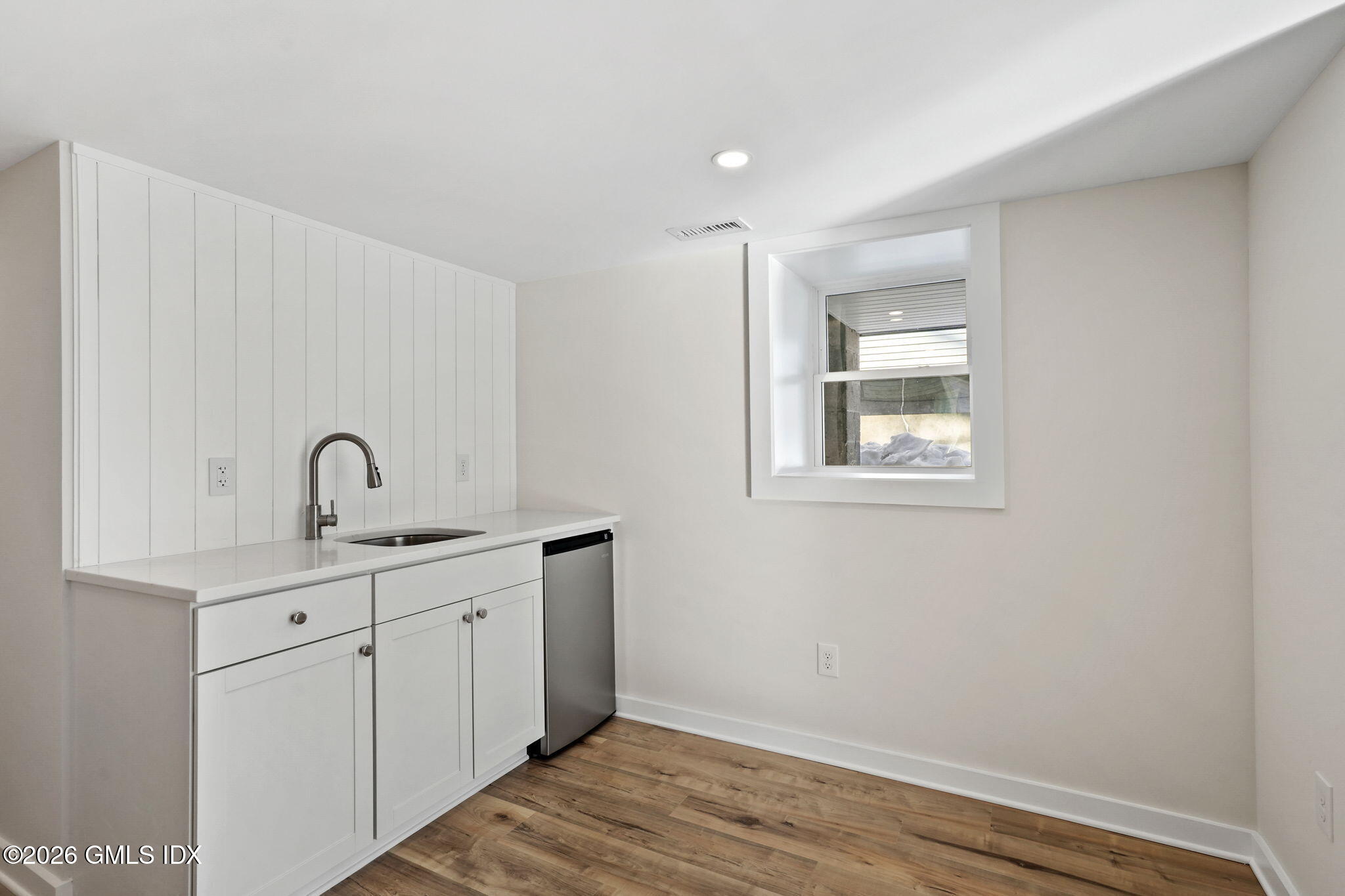 79 View Street West, Unit WEST Greenwich, CT 06830 - Photo 18 of 26 40-web-or-mls-79-view-st-w