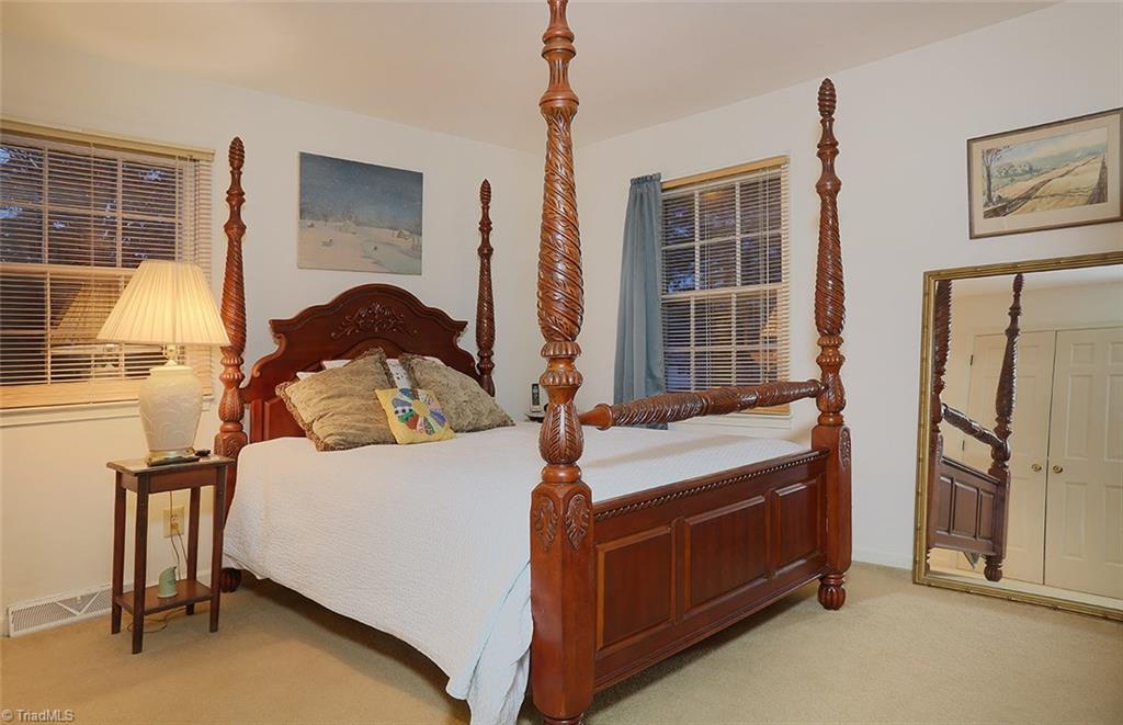 1503 Fleming Road Greensboro, NC 27410 - Photo 10 of 22 Gallery Image 10