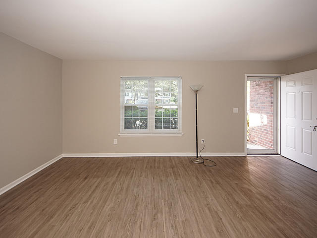 1029 Hunters Trace Mount Pleasant, SC 29464 - Photo 14 of 32 07