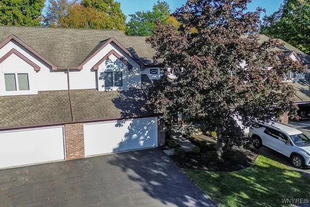 $269,000 | 31 Northwood Drive, Lancaster, NY 14043