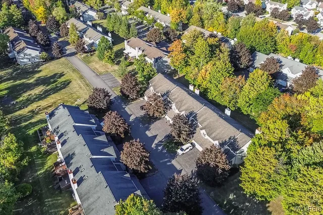 $269,000 | 31 Northwood Drive, Lancaster, NY 14043