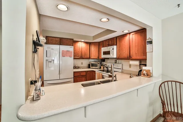 $269,000 | 31 Northwood Drive, Lancaster, NY 14043