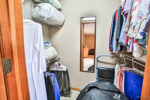 $269,000 | 31 Northwood Drive, Lancaster, NY 14043