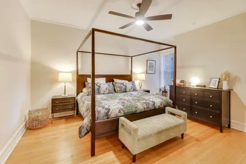 $450,000 | 5522 South Everett Avenue, Unit 1, Chicago, IL 60637