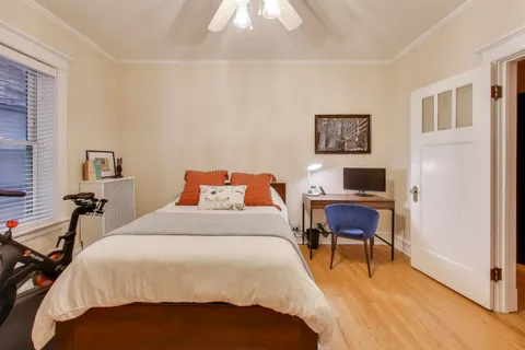 $450,000 | 5522 South Everett Avenue, Unit 1, Chicago, IL 60637