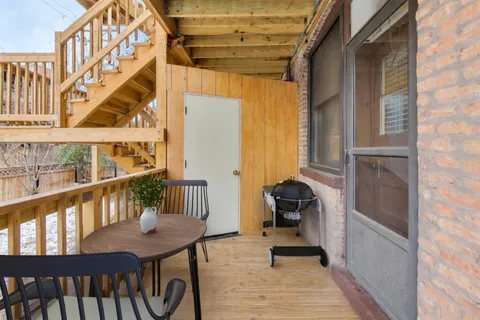 $450,000 | 5522 South Everett Avenue, Unit 1, Chicago, IL 60637