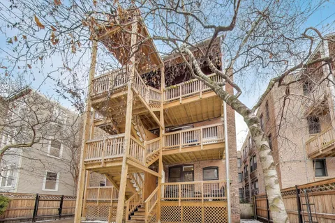 $450,000 | 5522 South Everett Avenue, Unit 1, Chicago, IL 60637