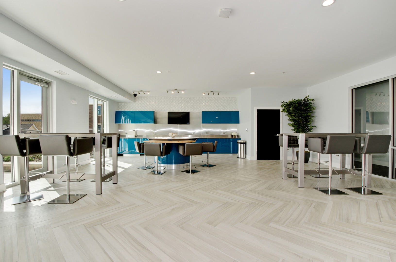 617 Green Bay Road, Unit 511 Wilmette, IL 60091 - Photo 20 of 24