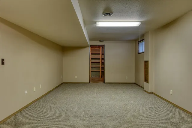 $300,000 | 120 East Circle Drive, Newport, WA 99156