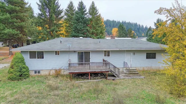 $300,000 | 120 East Circle Drive, Newport, WA 99156