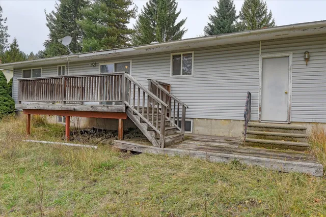 $300,000 | 120 East Circle Drive, Newport, WA 99156