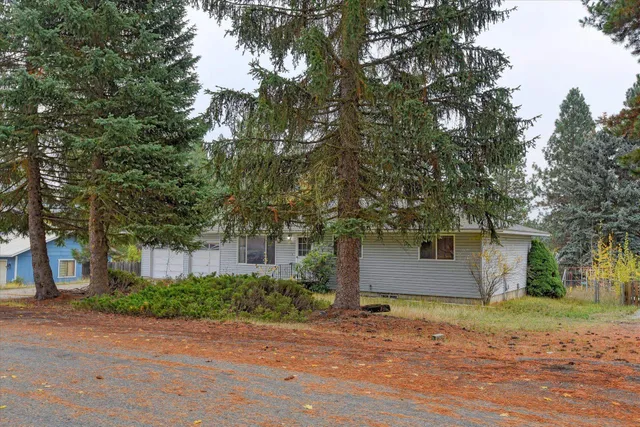 $300,000 | 120 East Circle Drive, Newport, WA 99156