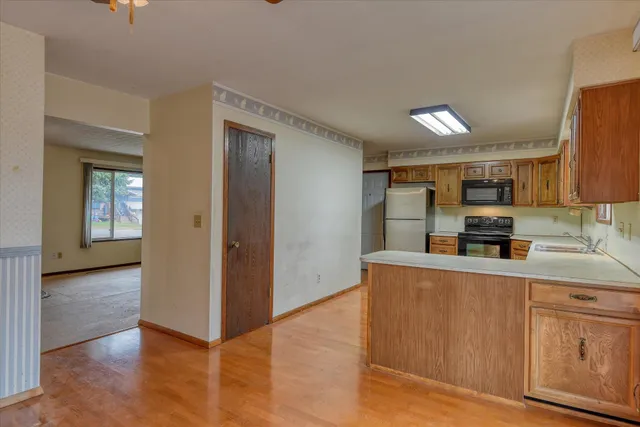 $300,000 | 120 East Circle Drive, Newport, WA 99156