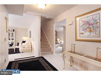 120 Redstone Ridge Deptford, NJ 08096 - Photo 2 of 12 Foyer