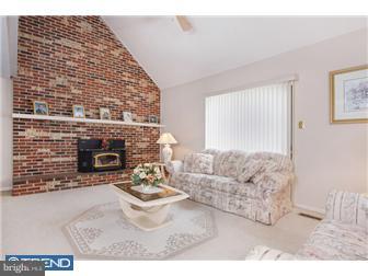 120 Redstone Ridge Deptford, NJ 08096 - Photo 7 of 12 Family Room